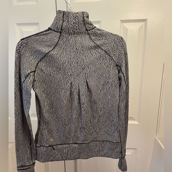 Lululemon athletica Rush Hour 1/2 Zip Running Jacket Size 4 - Picture 2 of 10